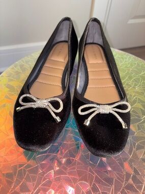 Kelly & Katie | Flats with Sparkle Bow | Wmn’s Sz 10